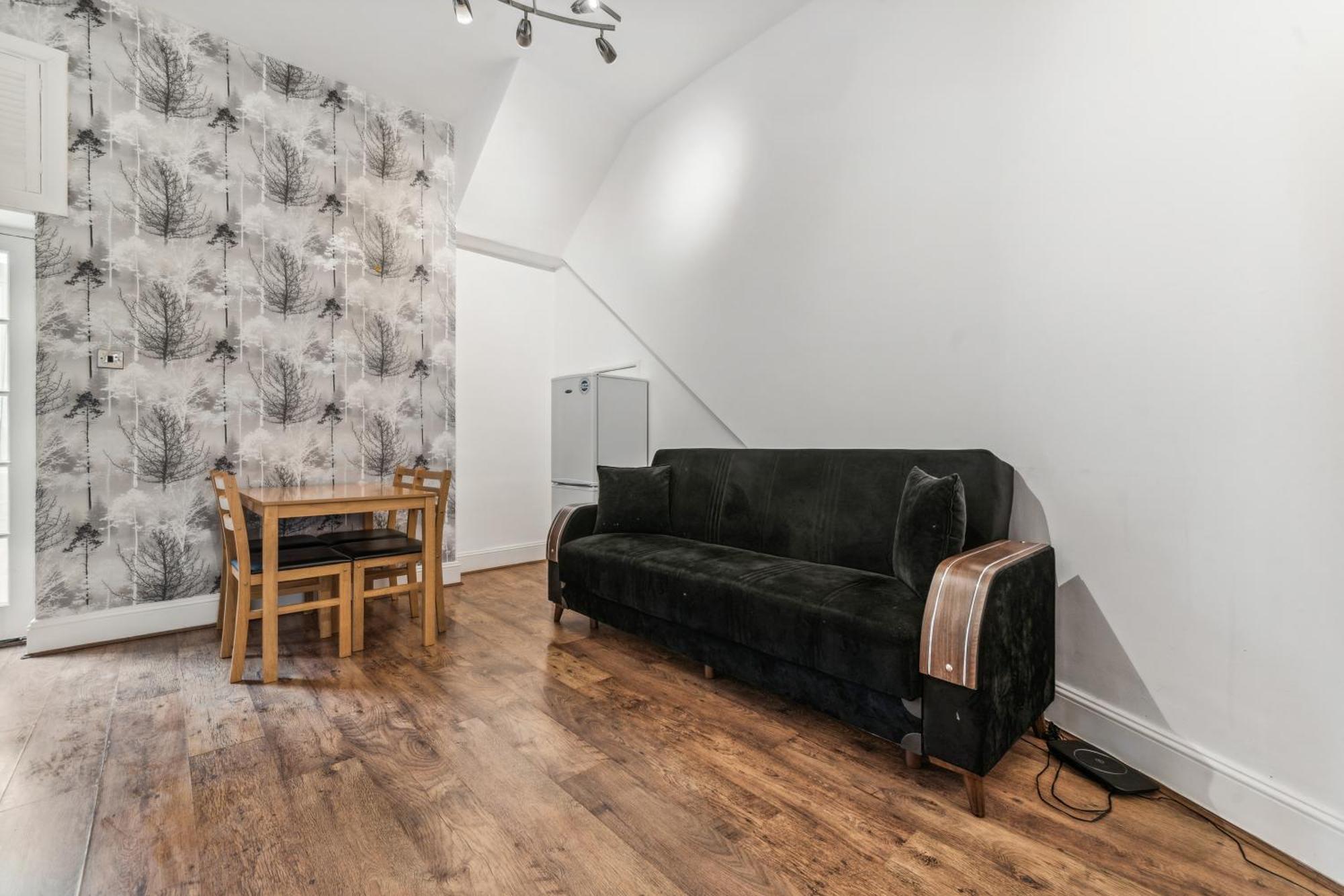 Cozy Wimbledon Apartment ロンドン エクステリア 写真